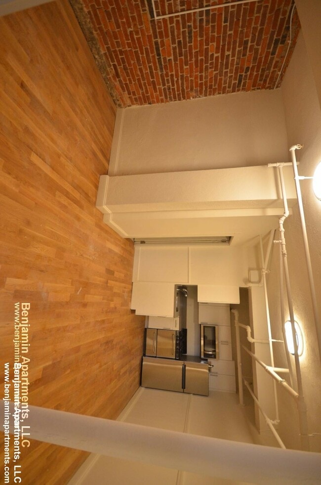 Building Photo - 1308 Commonwealth Ave