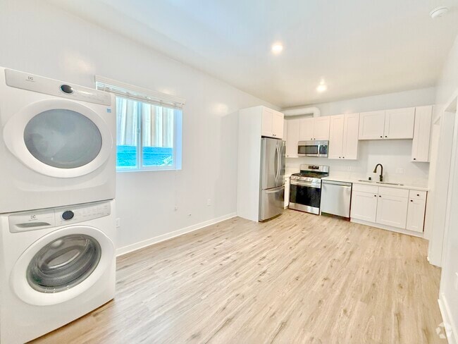 Building Photo - 839 Merwin St