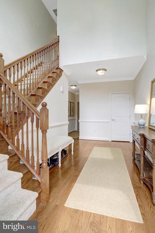 Foto del edificio - 2862 Rosemary Ln