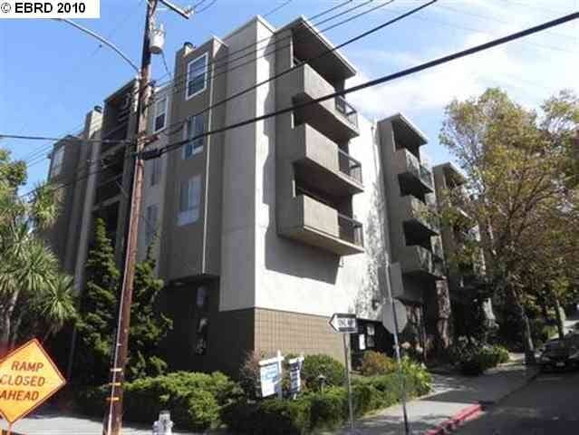 Building Photo - 150 Pearl St