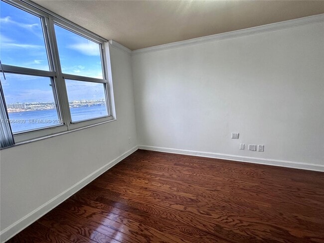 Building Photo - 770 Claughton Island Dr