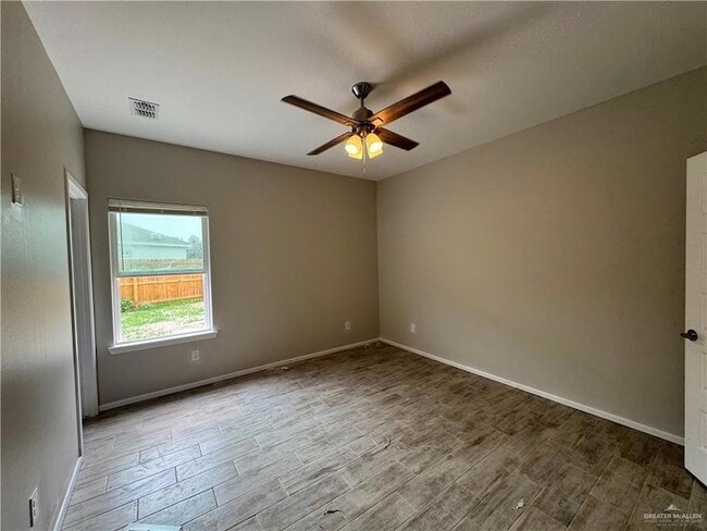 Building Photo - 1604 Canelo Dr