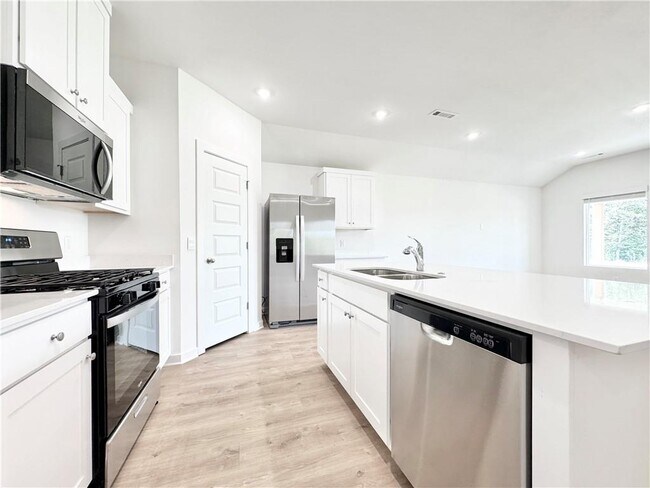 Building Photo - 376 Texas Ave