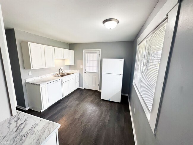 Foto del edificio - 3 br, 1 bath House - 1555 Jonathan Drive