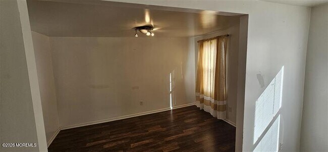 Foto del edificio - 402 W Green St