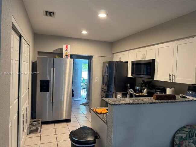 Foto del edificio - 260 SW 8th Ave