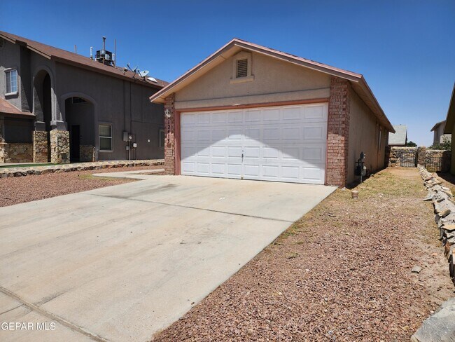 Building Photo - 12413 Tierra Ana Ct