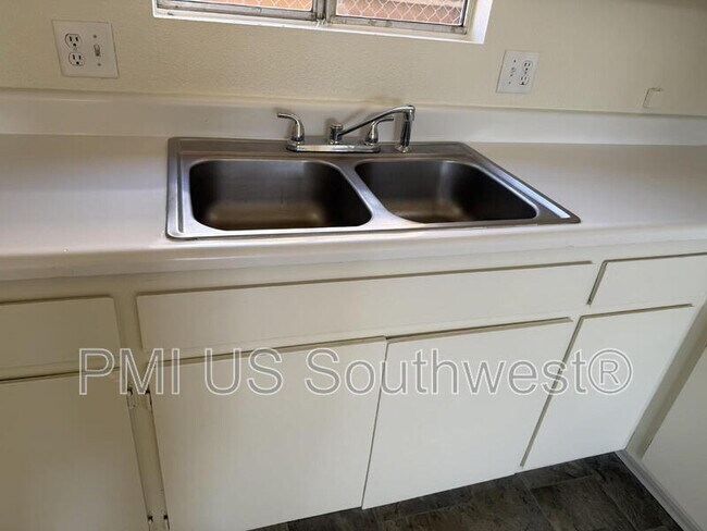 Building Photo - 364 Rio Grande Ct