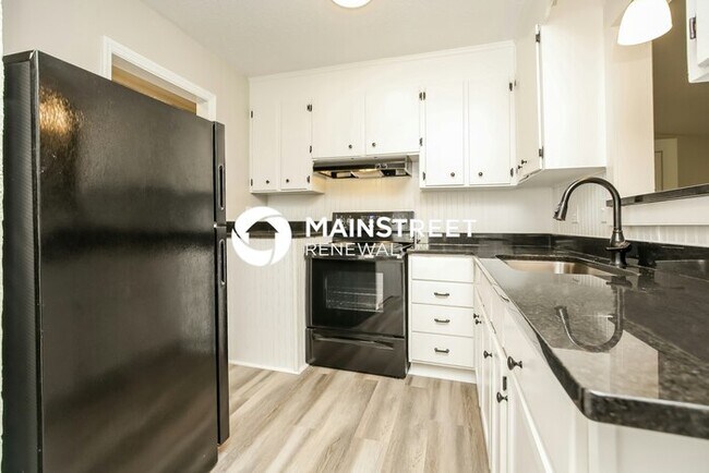 Foto del edificio - 3 Bedroom Pet-Friendly Home in MURFREESBORO, TN with Main Street Renewal