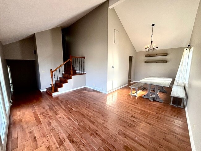 Building Photo - 1823 S 155th Ave