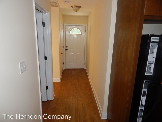 Building Photo - 5201 Greyfield Cir