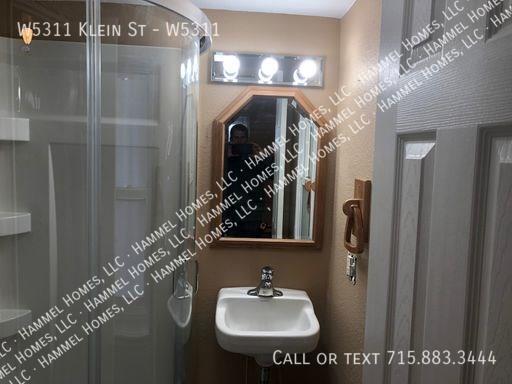 Building Photo - W5311 Klein St