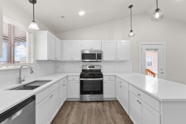 Foto del edificio - 818 Burr St