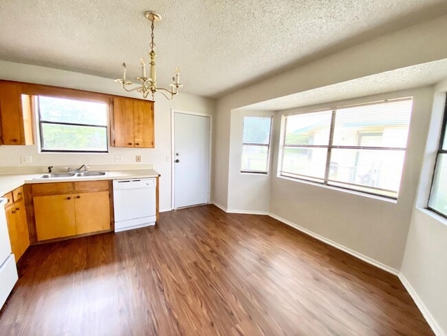 Building Photo - 3323 Chisholm Trail
