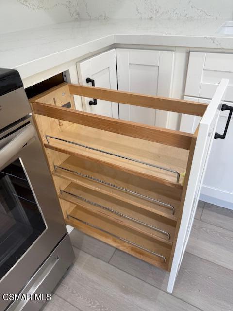 Foto del edificio - 648 Racquet Club Ln