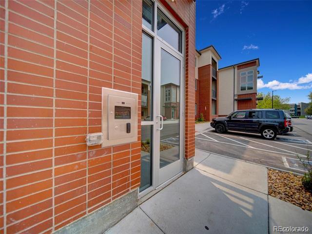 Foto del edificio - 14351 E Tennessee Ave