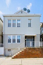 Building Photo - 98 Bergen Ave