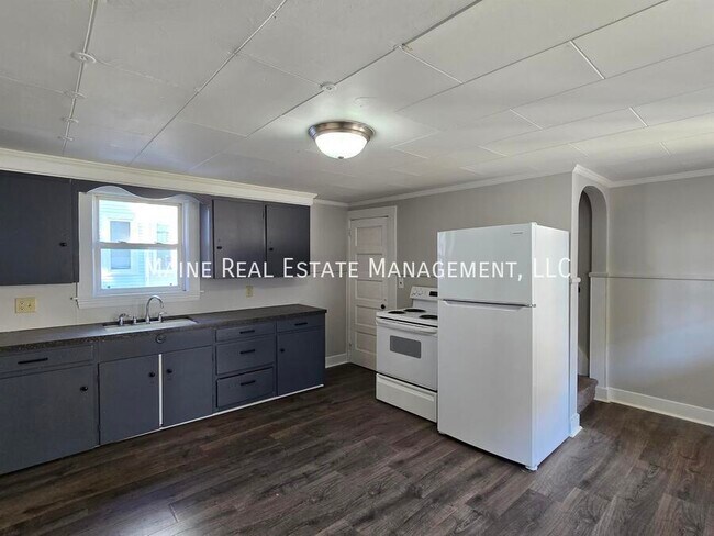 Foto del edificio - 302 Turner St