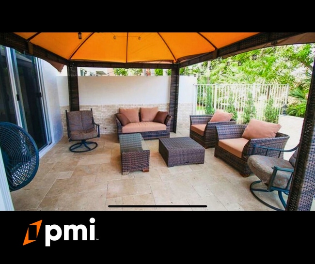 Building Photo - "Spacious 4-Bed, 3-Bath Retreat in Boynton Beach – 2,730 Sq. Ft. of Comfort!"