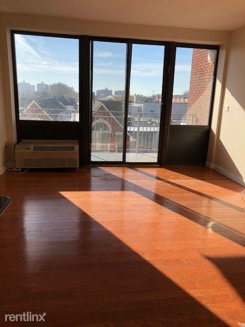 Building Photo - 2 br, 2 bath Apartment - Avenue U 4A Unit 4A