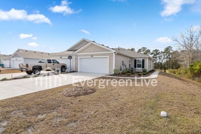 Foto del edificio - Available Now!