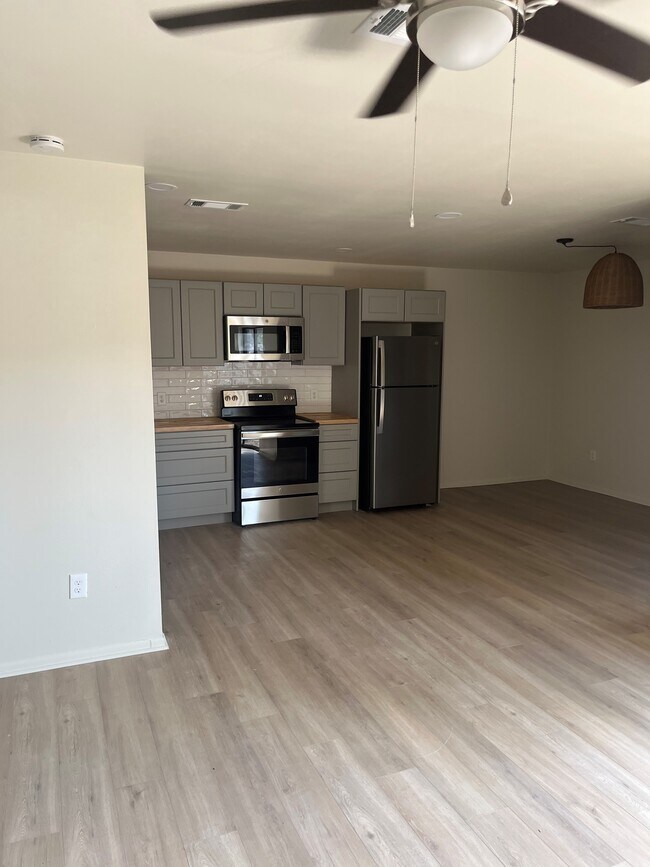 Foto del edificio - 5122 Blair Ln