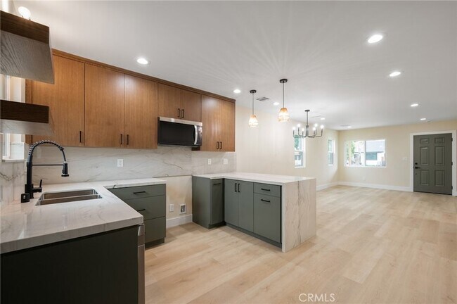 Foto del edificio - 745 W 106th St