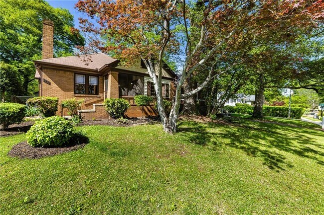 Building Photo - 1029 Katherwood Dr SW