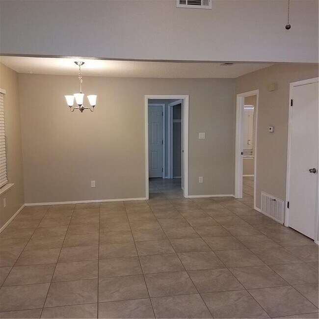 Foto del edificio - 107 Owen Cir