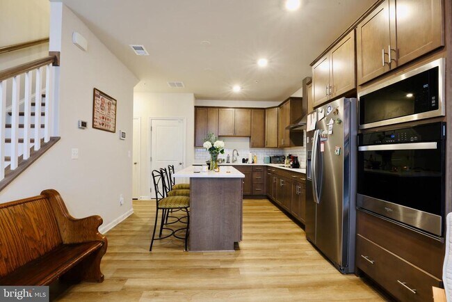 Foto del edificio - 773 Mount Airy Ter NE