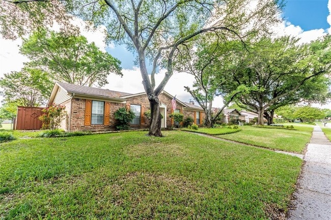Building Photo - 1602 Richland Dr