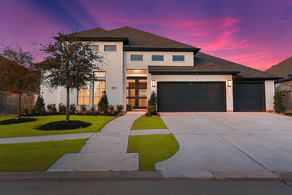 Foto principal - 2203 Almond Creek Ln