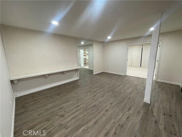 Foto del edificio - 2320 S Bentley Ave