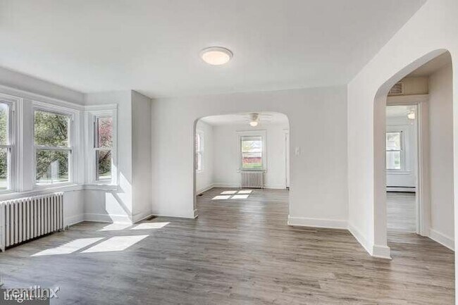Building Photo - 3 br, 1.5 bath House - 4301 Hanover Pike