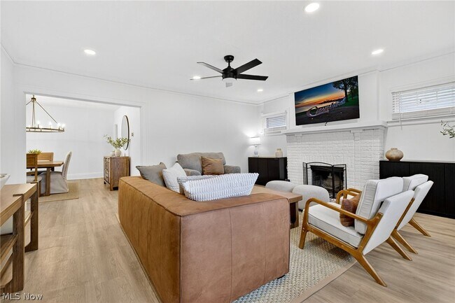 Foto del edificio - 3326 E Overlook Rd