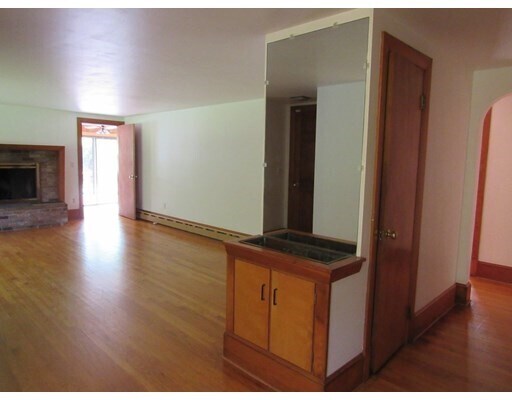 Building Photo - 141 Herring Pond Rd