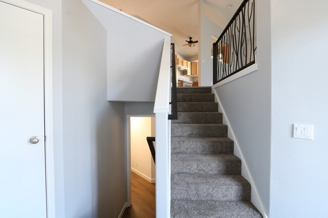Building Photo - 9663 N Ptarmigan Dr