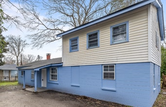 Building Photo - 1941 Clements Ave