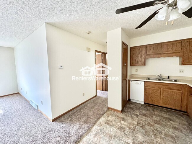 Foto del edificio - 1115 W 1st St