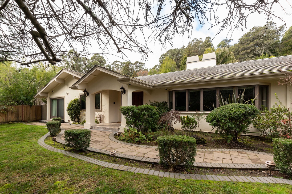 10 Sandra Rd, Hillsborough, CA 94010 House Rental in Hillsborough, CA