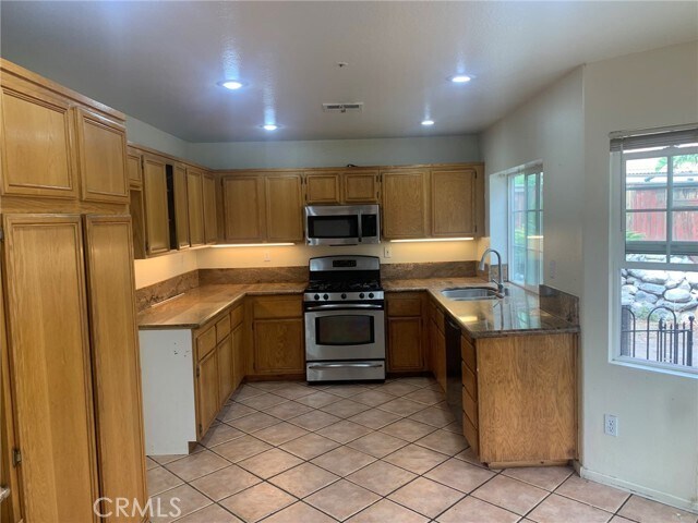 Foto del edificio - 7889 St Helena Ct
