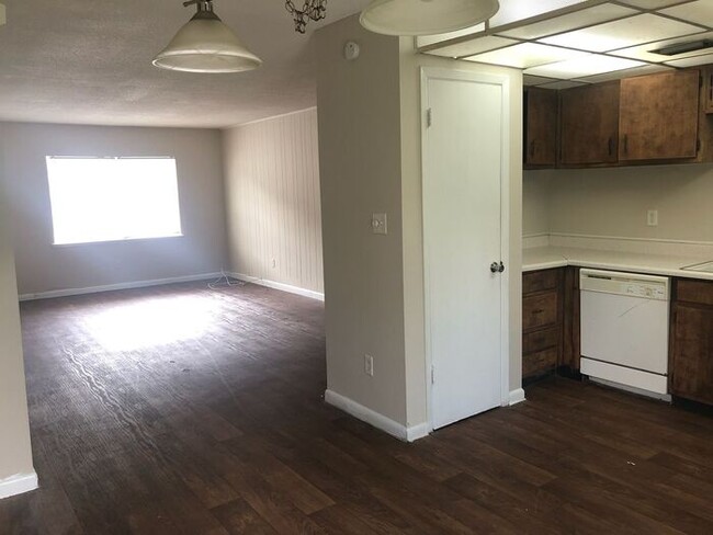 Foto del edificio - 3bedrooms 2 baths condo in Palms West Avai...