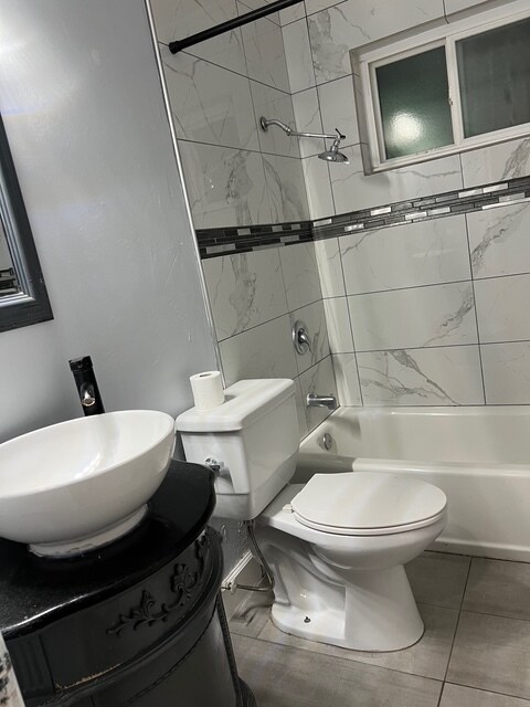 Foto del edificio - 1041 Paraiso Ave