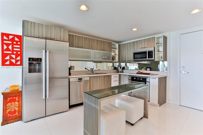 Building Photo - 6700 Indian Creek Dr