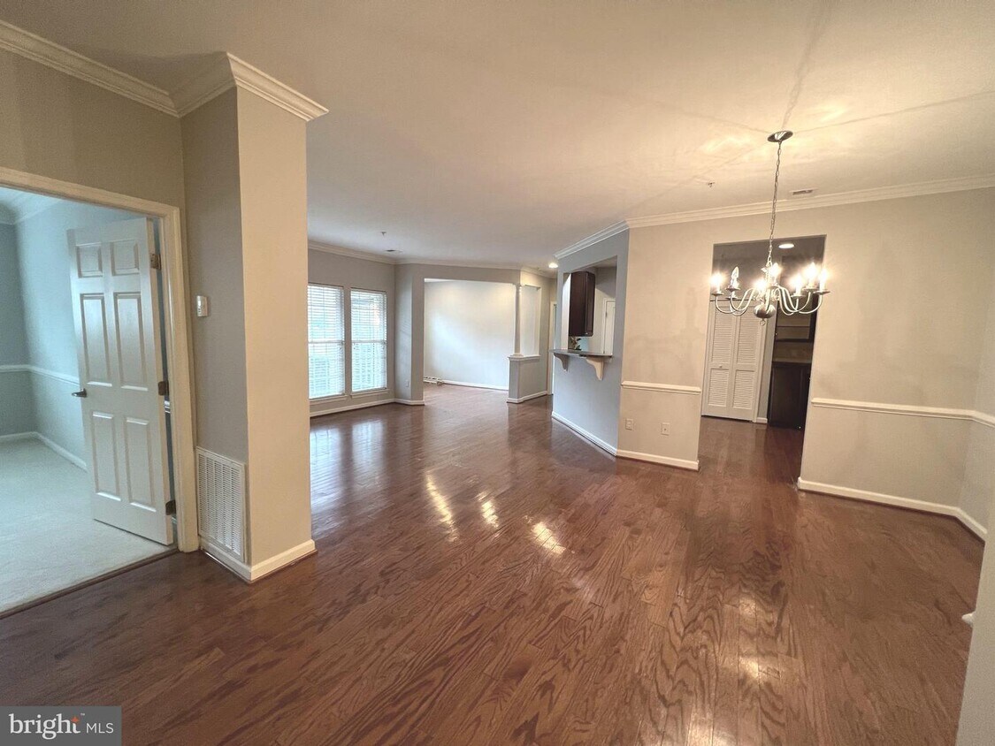 Primary Photo - 5307 Wyndholme Cir