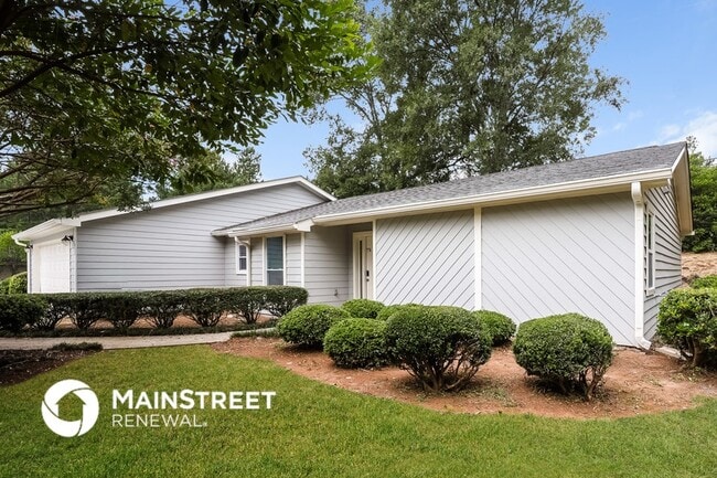 Building Photo - 1815 Quailwood Dr