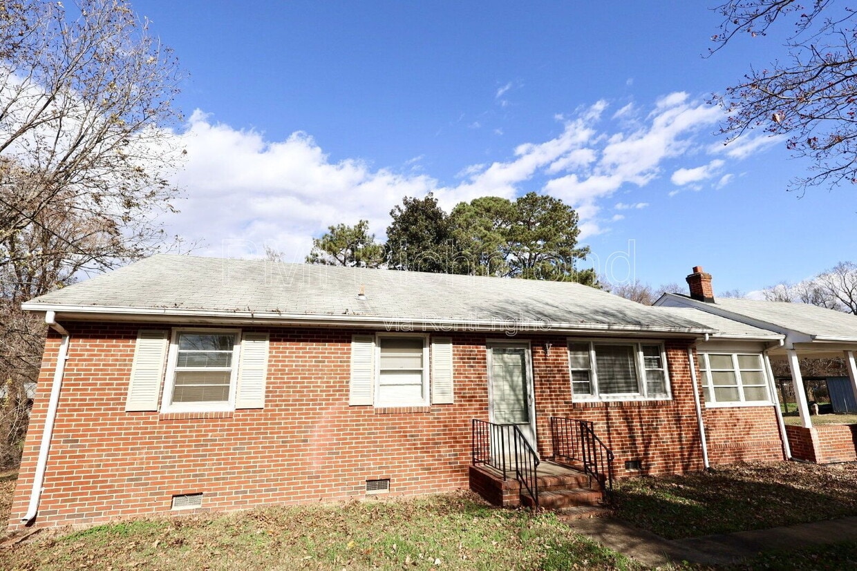 Foto principal - 4038 Old Church Rd