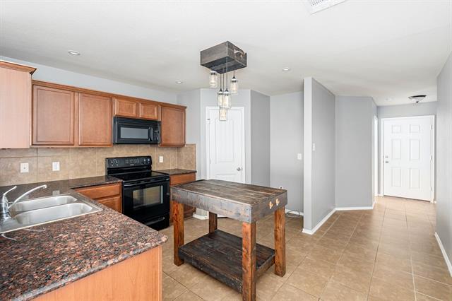 Building Photo - 3213 Elam Dr