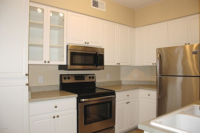 Foto del edificio - 1701 E Colter St