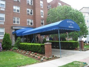 Building Photo - 39 Glenbrook Rd